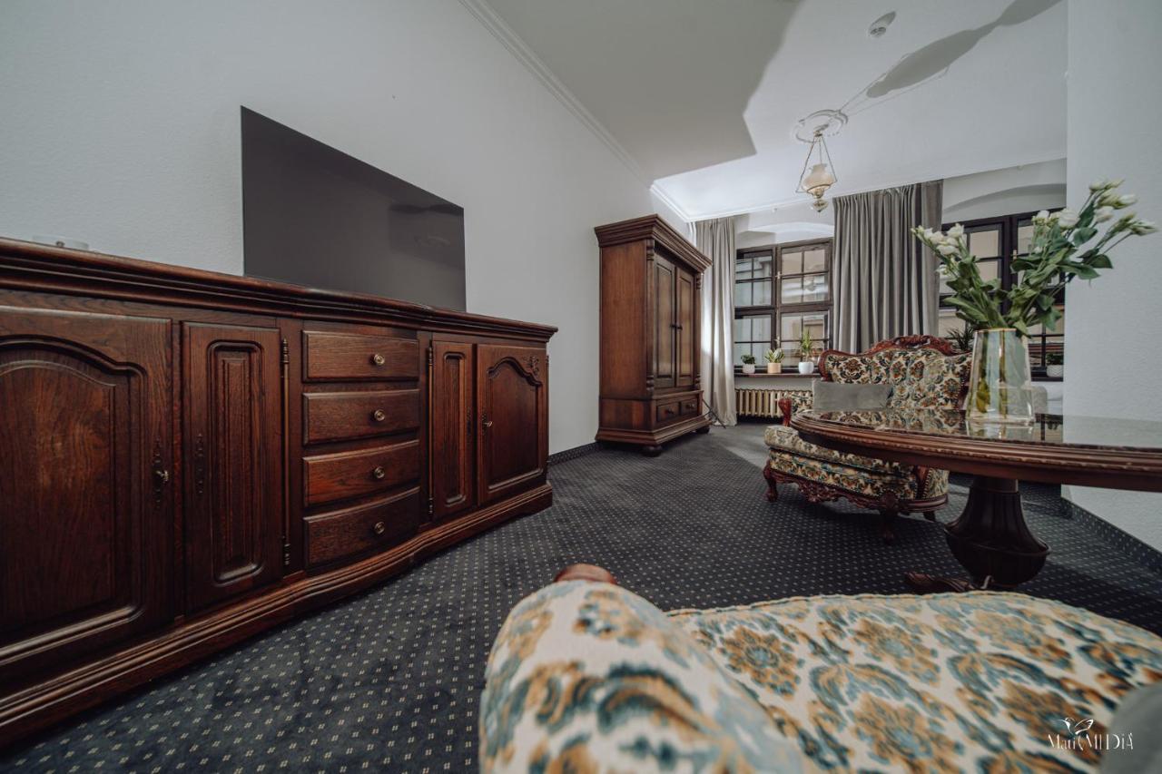 Apartamenty Lokalna Еленя-Гура Экстерьер фото