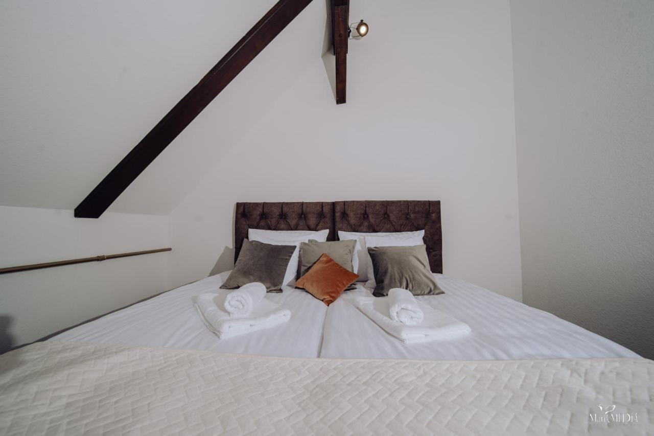 Apartamenty Lokalna Еленя-Гура Экстерьер фото