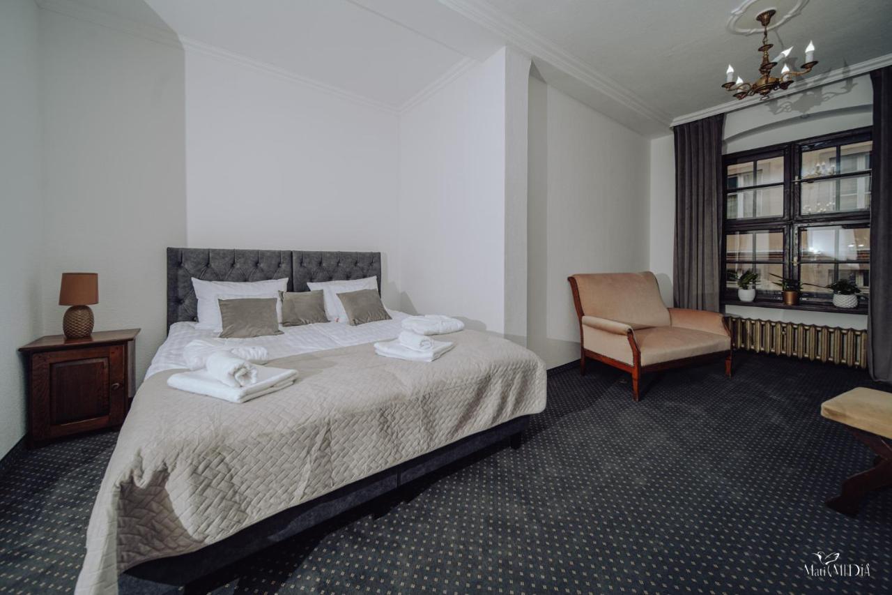 Apartamenty Lokalna Еленя-Гура Экстерьер фото
